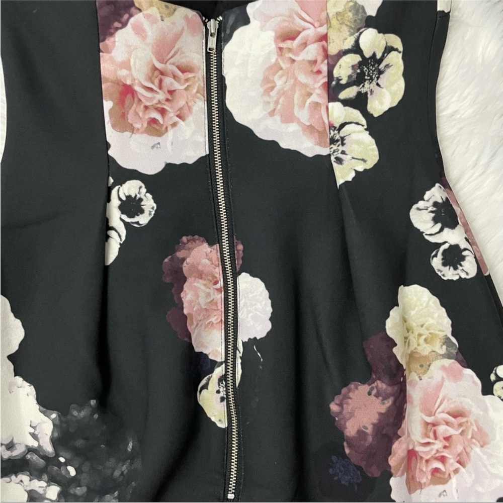 Keepsake Divide strapless floral dress - Picture 7 of 9